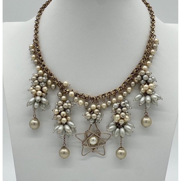 Vintage Star Pendant Cluster Bead Faux Pearl Bib Necklace Gold Tone Chain - Picture 1 of 8